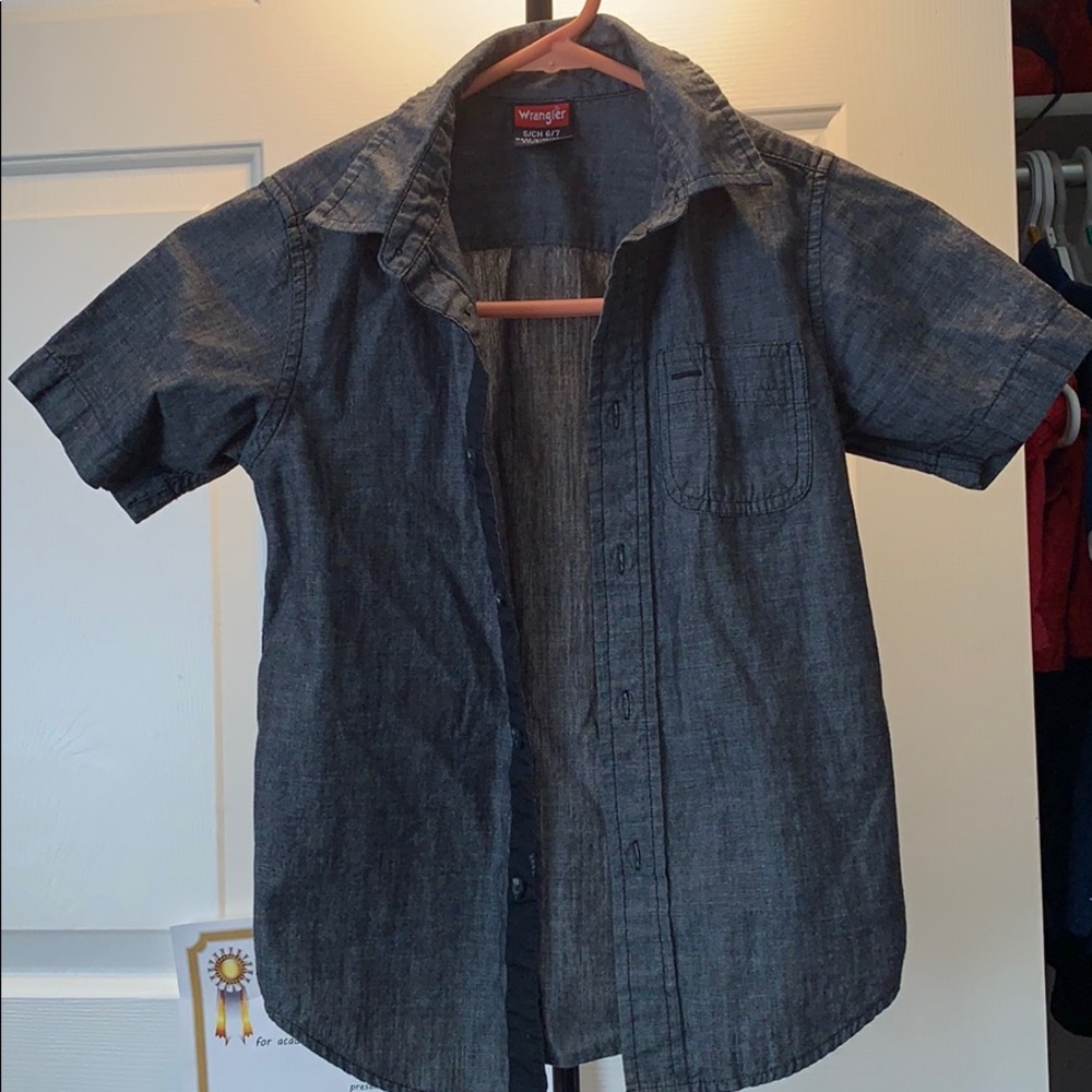 Wrangler button down boys size 6-7